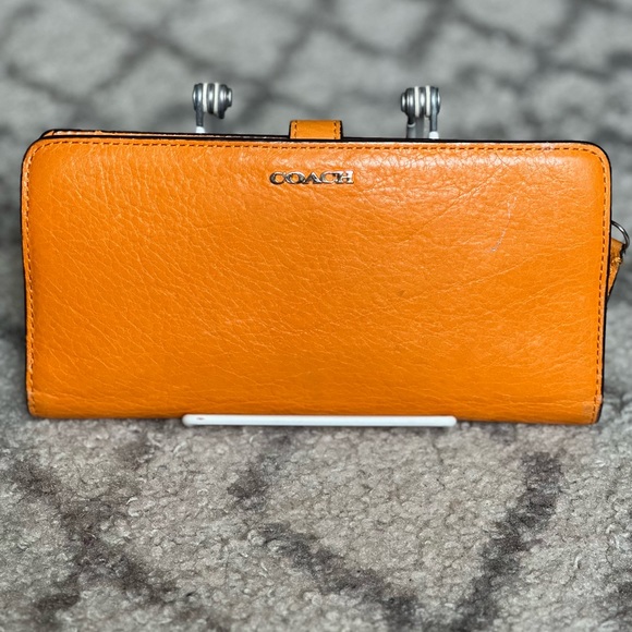 Coach Handbags - Coach full size wallet